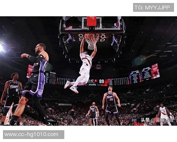 美媒称杨瀚森逐渐融入球队与夏普默契如开拓者的申京与阿门