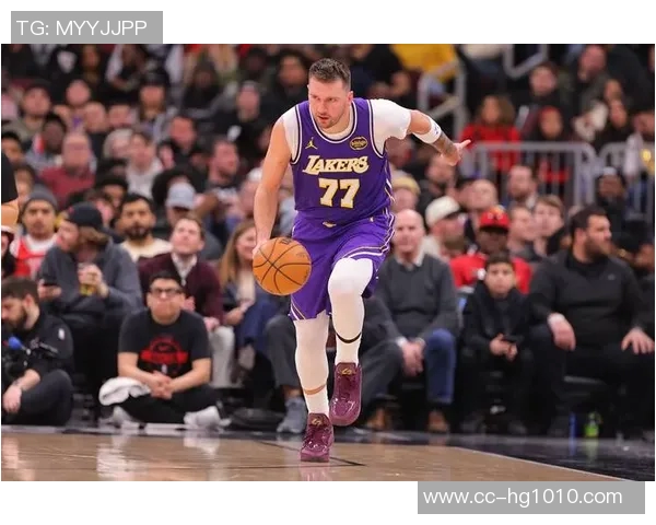 近十场比赛分析：火箭进攻火力全开雷霆防守如铁刺客船队稳居领先湖人表现堪忧